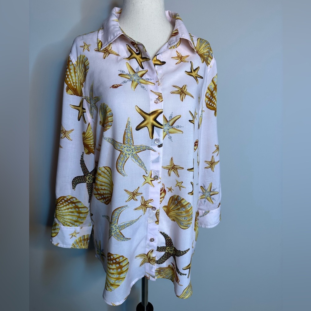 Sz M Elie Tahari light button down shirt starfish beach pink tan pearl buttons